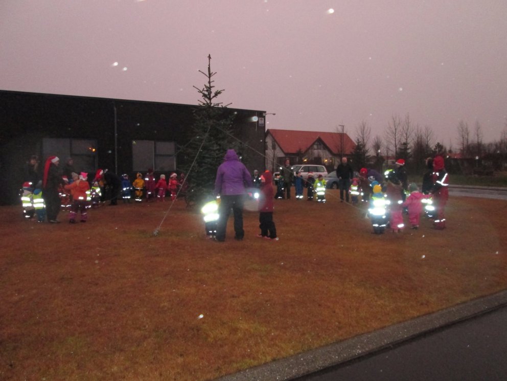 Jólaleikrit og jólatré