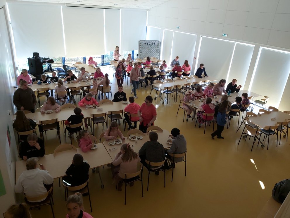 Gagnleg stöðvavinna um lýðheilsu í Heiðarskóla á föstudaginn