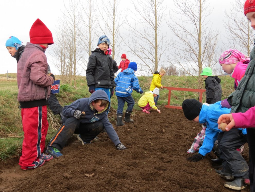 Skóladagatal 2015 - 2016