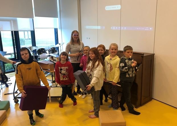 Rausnarleg gjöf frá ættingjum Ástu á Leirá