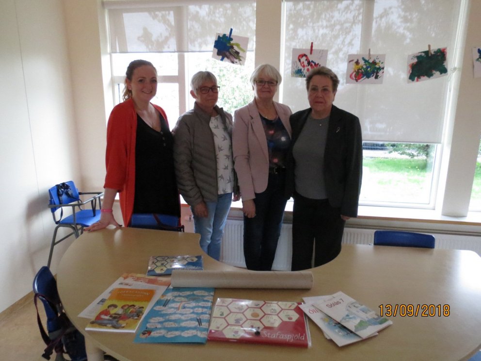 Gjöf með læsishvetjandi námsefni