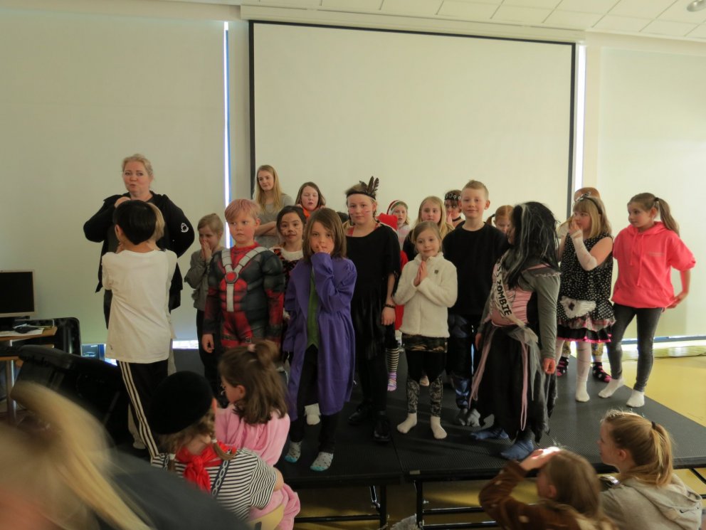 Öskudagurinn í Heiðarskóla