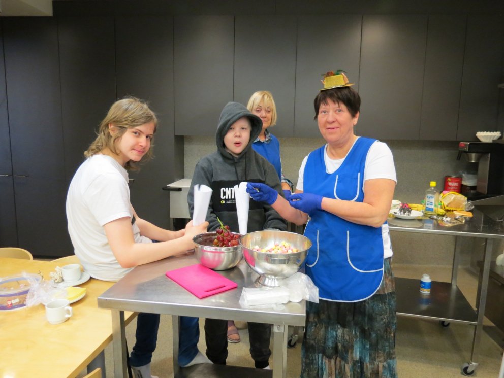 Öskudagur í Heiðarskóla - söngstöðvar