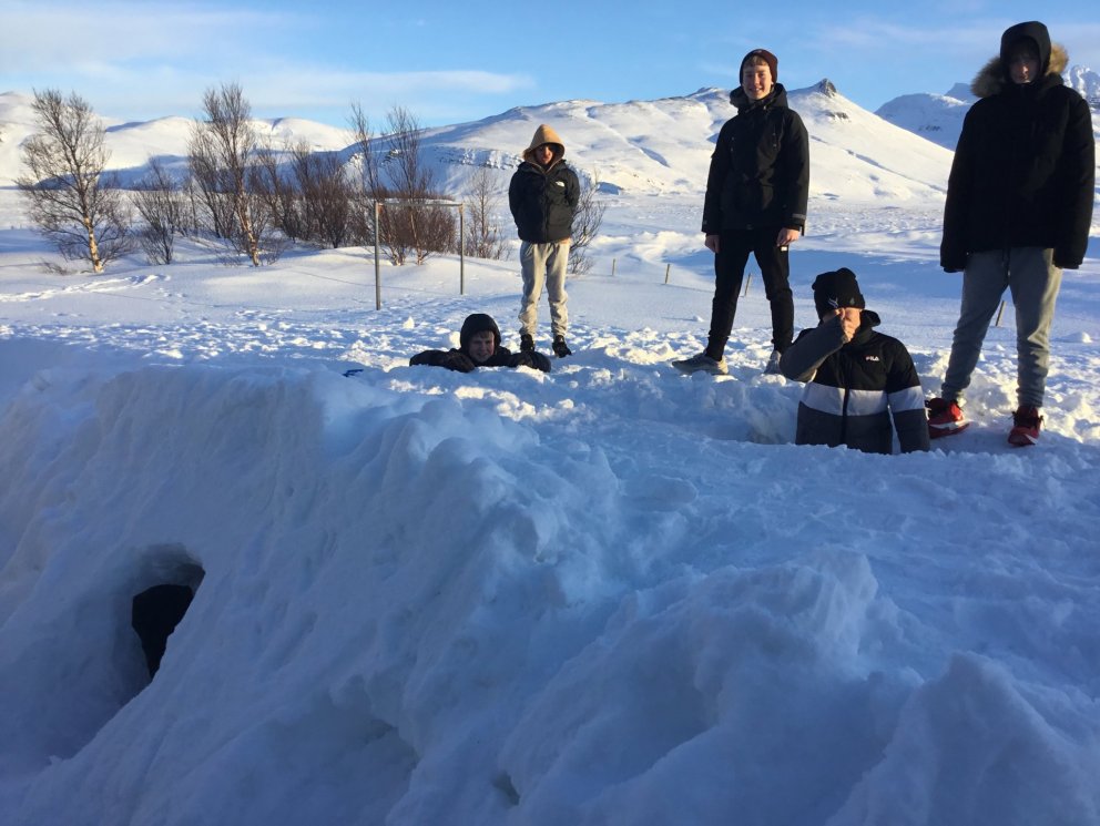Snjórinn að gleðja okkur í leik og starfi