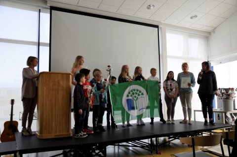 Grænfáninn afhentur í sjötta sinn